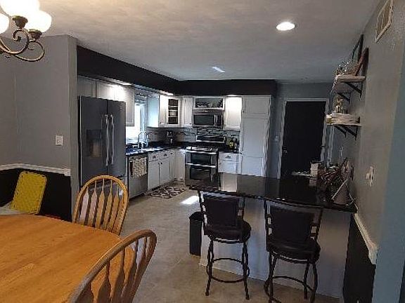 2nd image of 1025 Appaloosa Dr