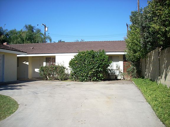 2nd image of 13111 Woodlawn Ave