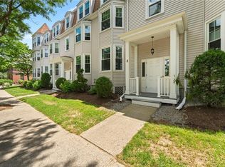 8 Slocum St APT 17, Providence, RI 02909
