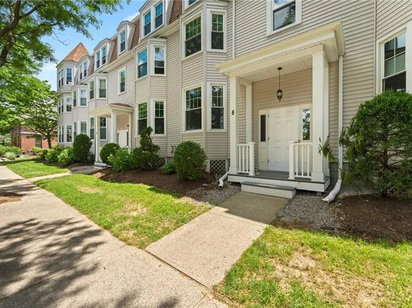 8 Slocum St APT 17, Providence, RI 02909