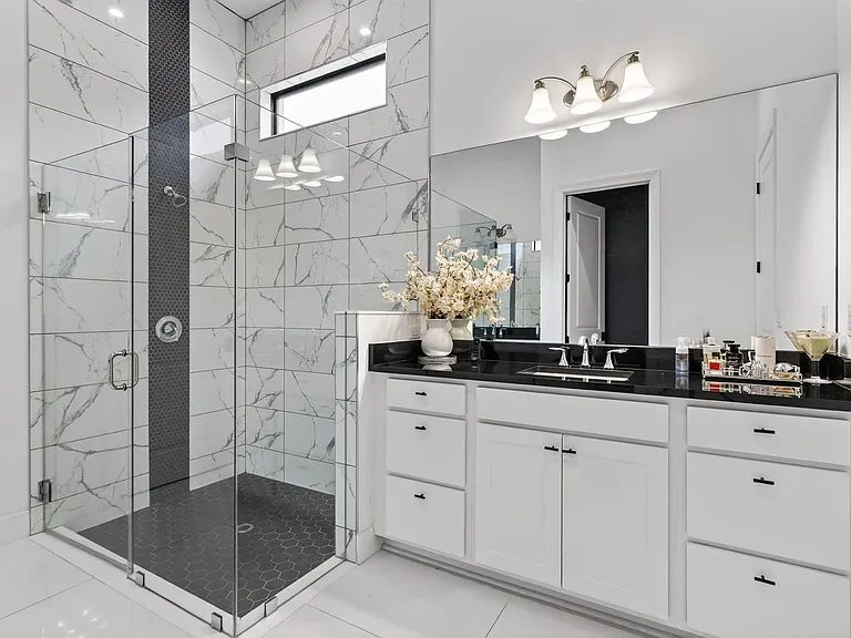 10195 SW Latium Way — Photo 38