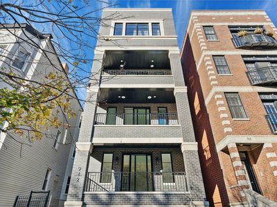 3526 N Fremont St #1, Chicago, IL, 60657