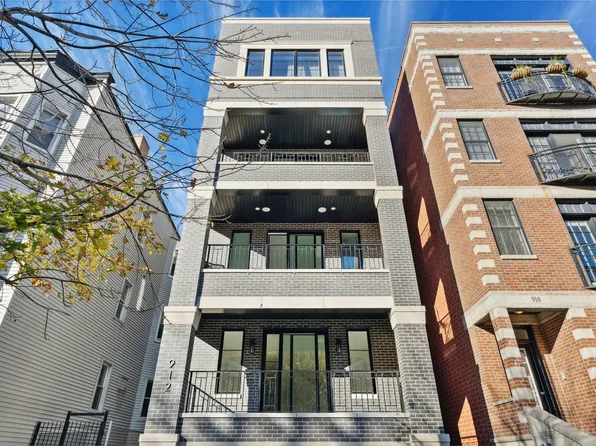 3526 N Fremont St #2, Chicago, IL 60657