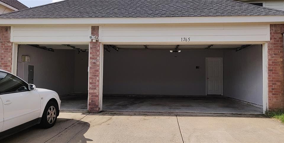 1st image of 1765 Angel Falls Dr
