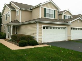 380 N Carlisle Ct, Round Lake, IL 60073