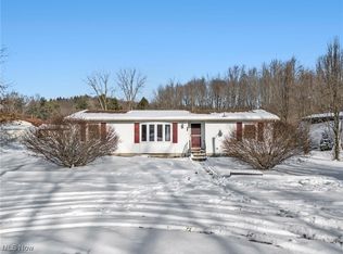 2631 Swinehart Rd, Akron, OH 44312