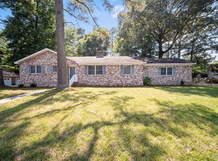 153 Robin Ln, Suffolk, VA 23434