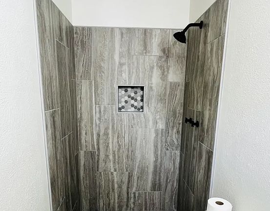 4th image of 110 Azaelia Dr