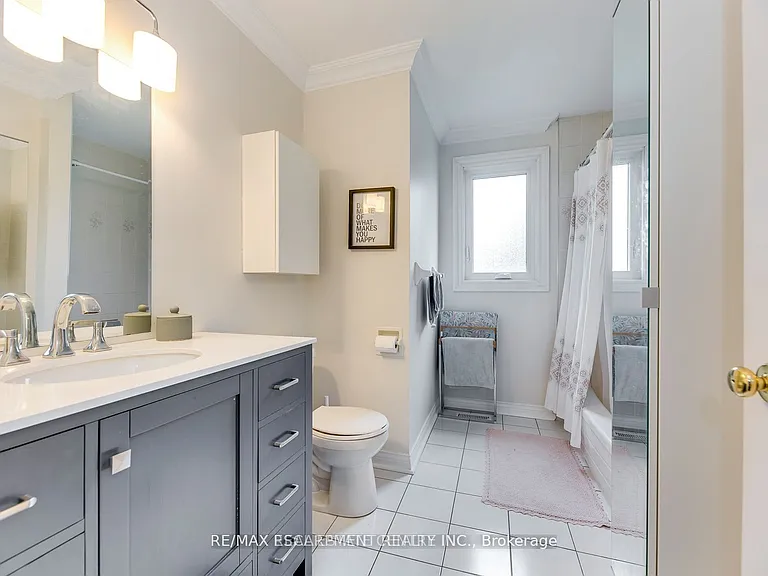 1239 White Ln — Photo 28