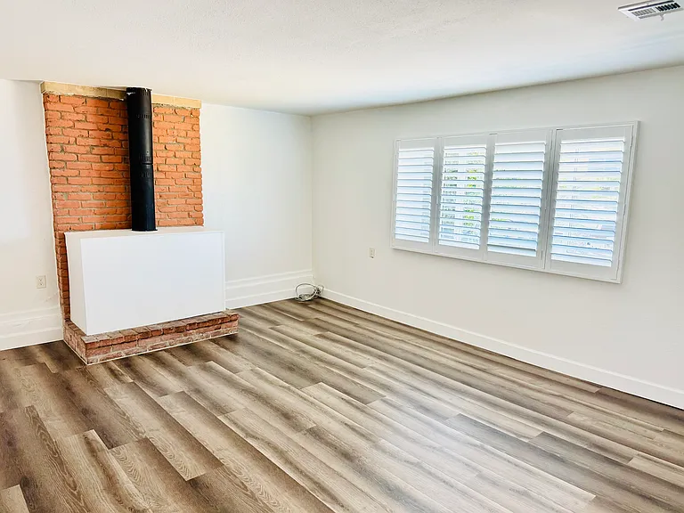 63 Cathcart Ave — Photo 22