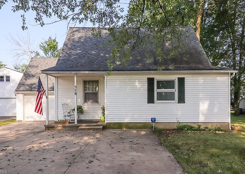 1st image of 578 Oakwood Ave