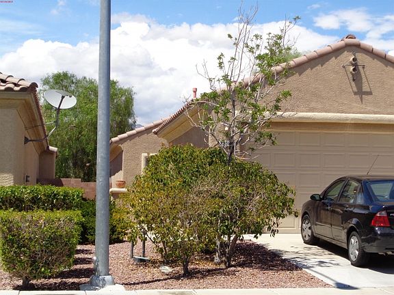 3rd image of 2816 Dotted Wren Ave