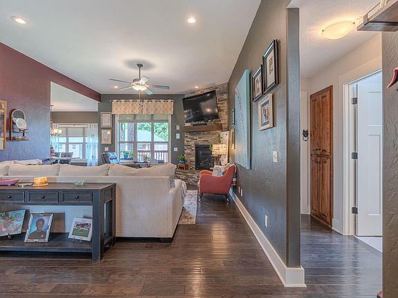 5th image of 5386 S Tujunga Street