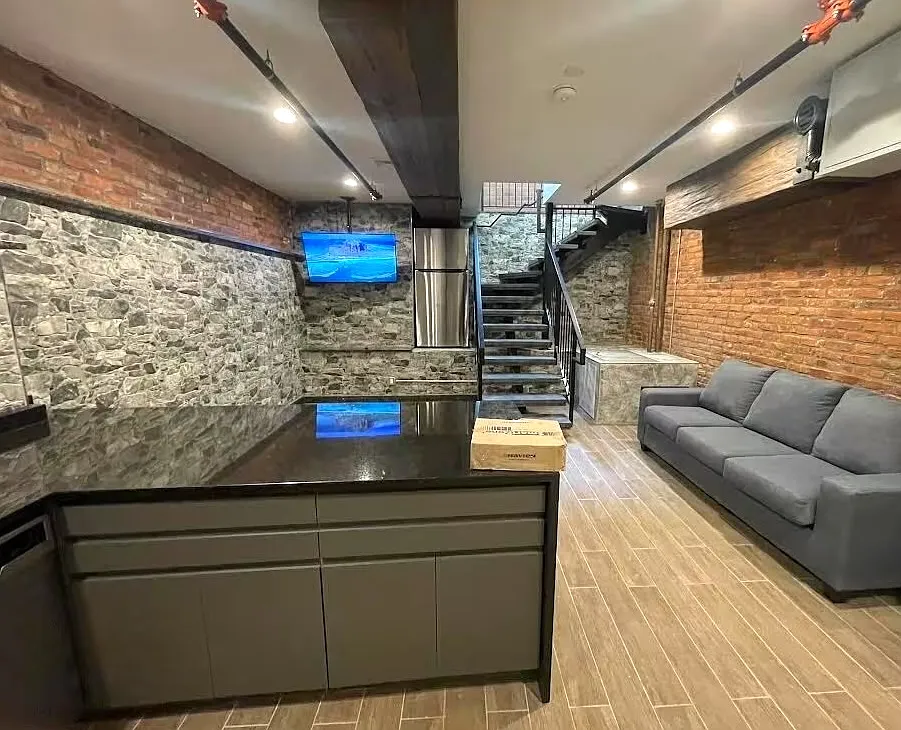 1 bed, 1.0 bath, $3,500 — Photo 2