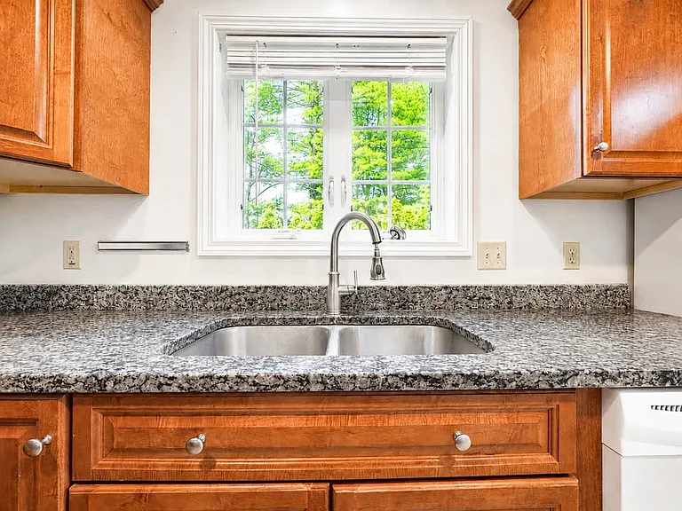 8 Pebble Ln — Photo 20