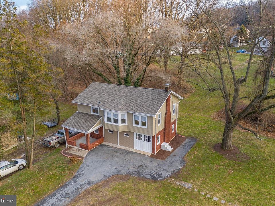 2nd image of 3118 Oley Turnpike Rd