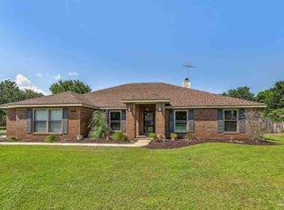 2533 Crescent Rd, Navarre, FL 32566