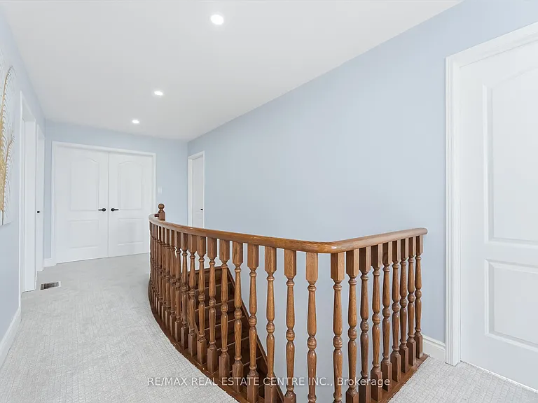 15 Heatherdale Dr — Photo 20