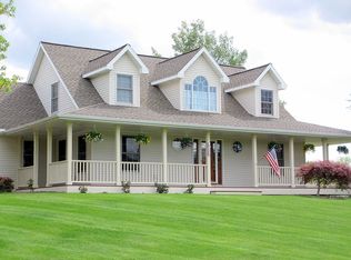 8188 Carriage Ln, Portland, MI 48875