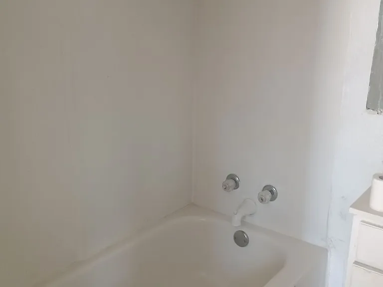 215 NW Arlington Ave #B — Photo 5