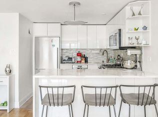 235 E 57th St APT 17C, Manhattan, NY 10022