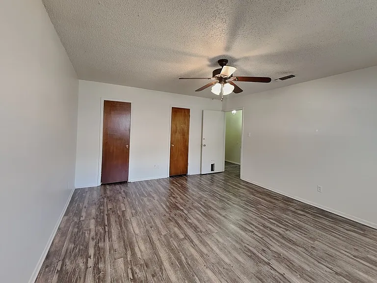 6220 Wheaton Dr — Photo 6
