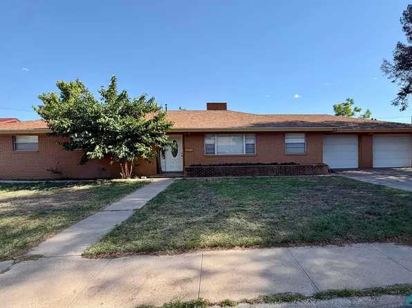 711 E Seco Dr, Hobbs, NM 88240