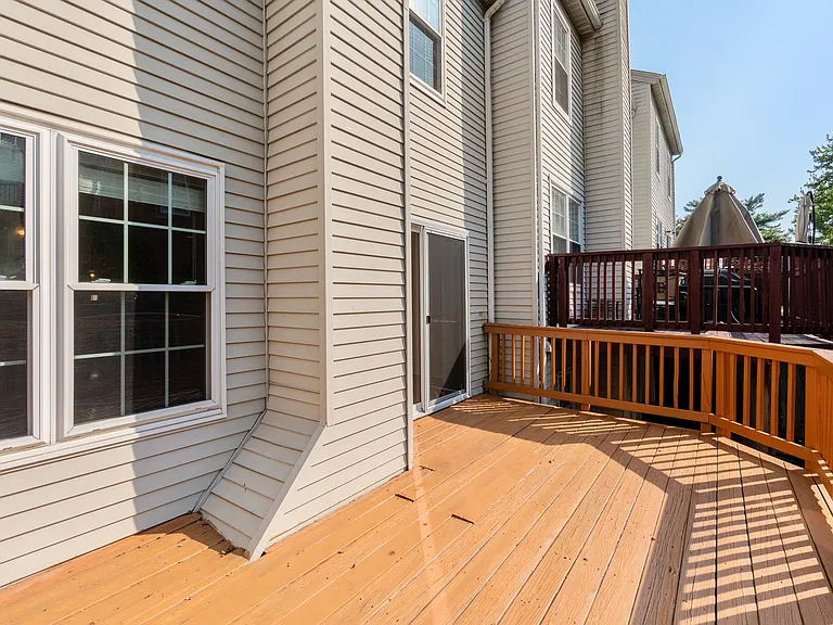 225 Lazy Hollow Dr — Photo 9