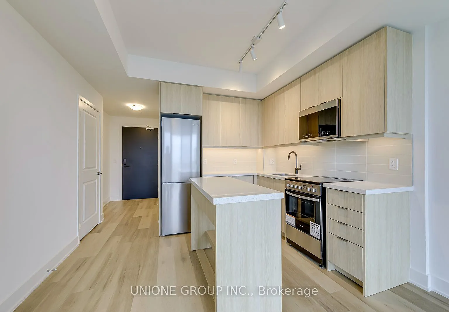 2 bed, $2,150 — Photo 4