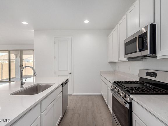 4th image of 12322 W MARGUERITE Avenue