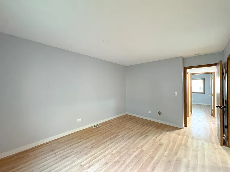 154 S Waters Edge Dr #B — Photo 11