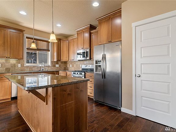 5th image of 3612 Bacall St NE