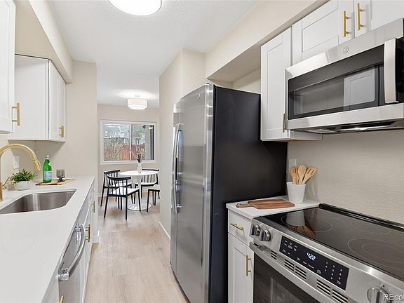 3rd image of 1060 S Parker Road #27