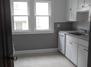1286 Hathaway Ave, Lakewood, OH 44107
