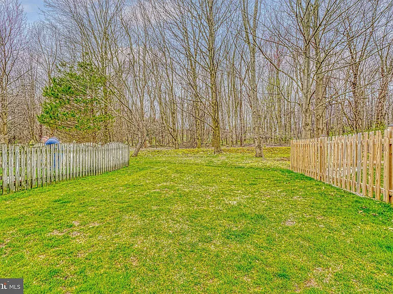 206 Colgate Dr — Photo 32