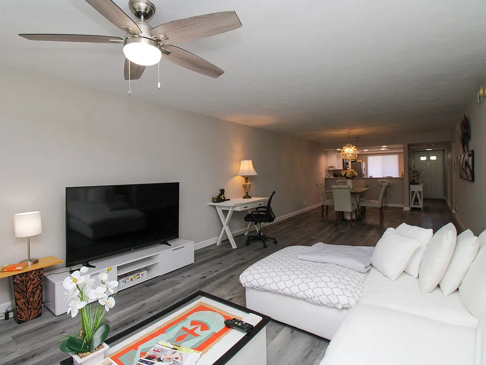 3602 Arctic Cir #515