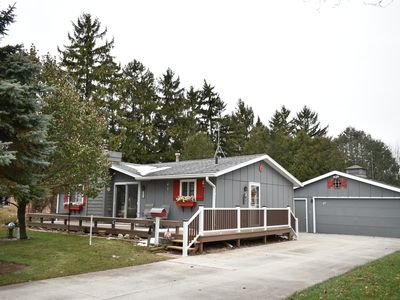 210 S 8th St, Oostburg, WI, 53070