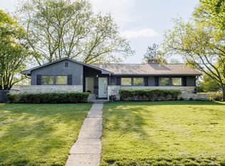 3919 Hillview Dr, Columbus, OH 43220