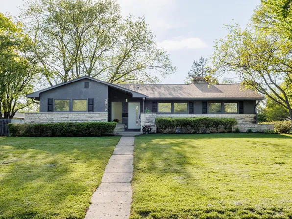3919 Hillview Dr, Columbus, OH 43220