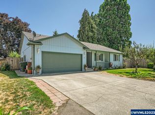 721 Glenada Ln SE, Salem, OR 97317