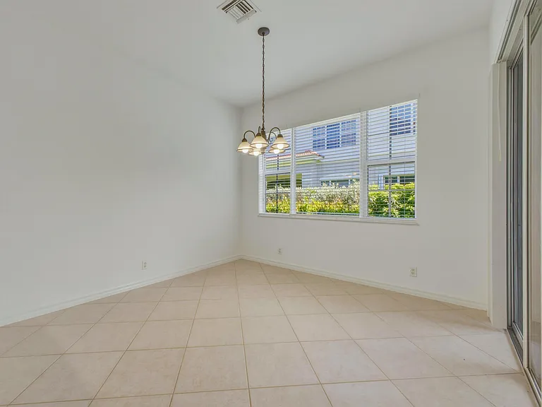 119 Lancaster Rd — Photo 14