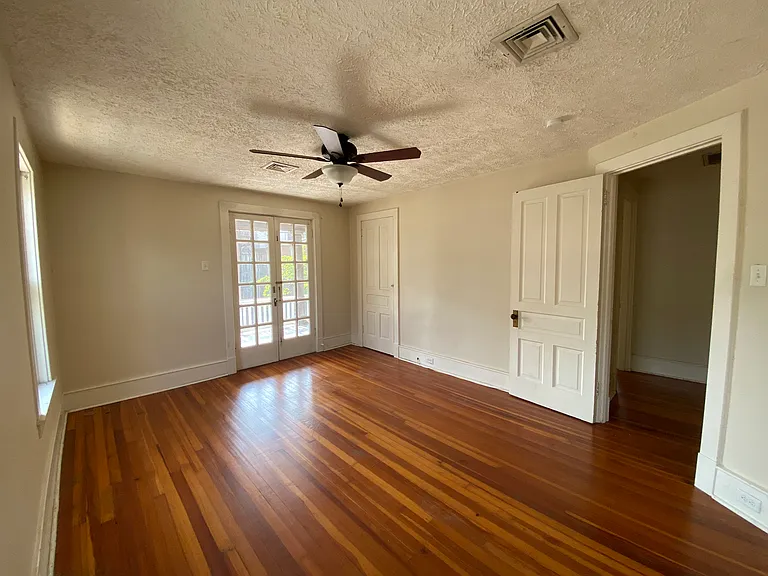 22 Walnut St — Photo 18