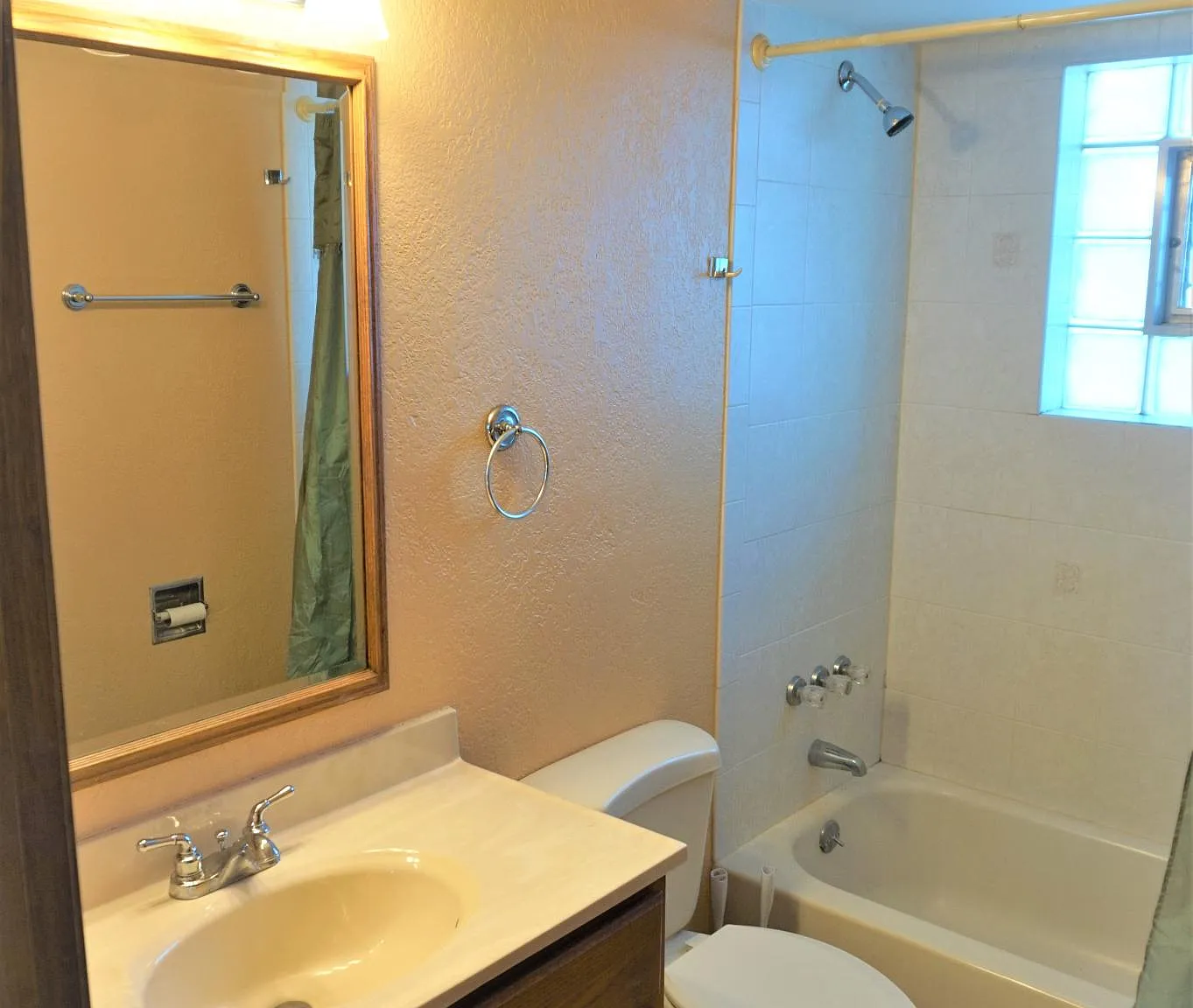1 bed, $1,095 — Photo 4