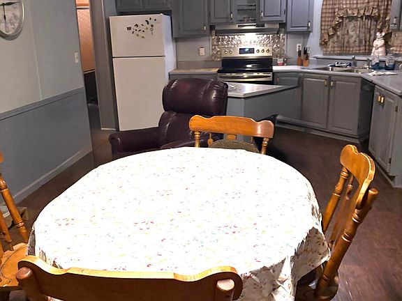 3rd image of 3834 Union Mercer Rd