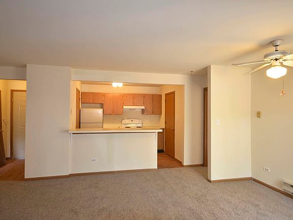 4th image of 4407 W Shamrock Ln APT 1B