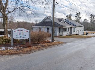 92 Woodbury Rd, Weare, NH 03281
