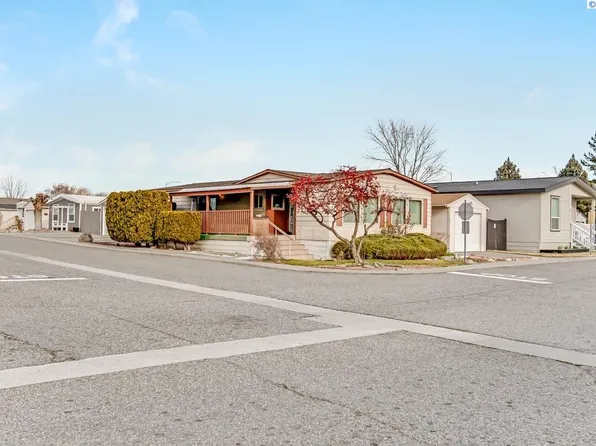 2105 N Steptoe St Trailer 11, Kennewick, WA 99336