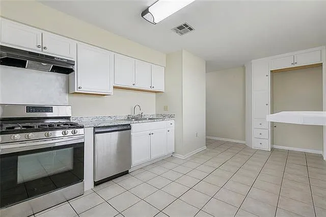 141 N Betty Ln — Photo 5