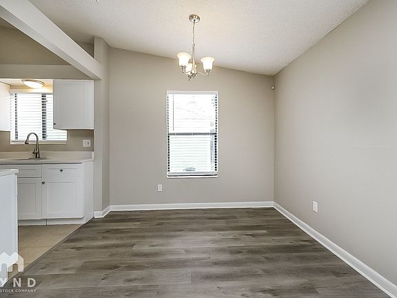 3rd image of 12418 Hidden Brook Dr