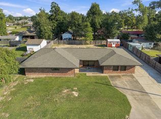 3808 Maplewood Dr, Sulphur, LA 70663